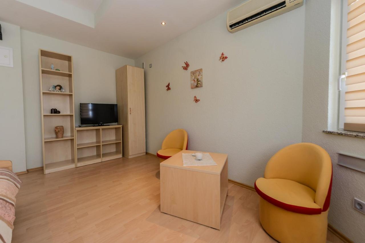 Milkica Apartment Kastela